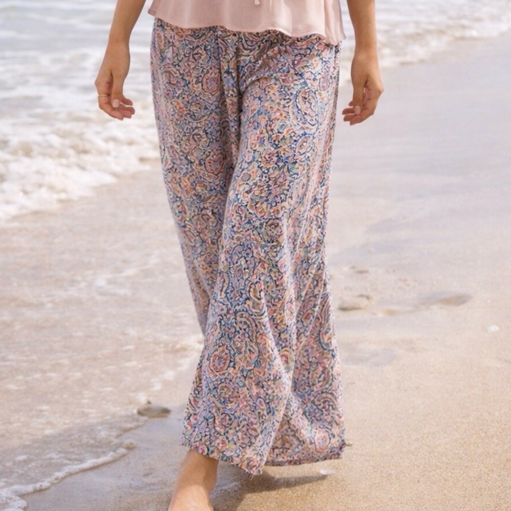 Boutique Hayden Bohemian Wide Leg Pants with Paisley Print NWOT